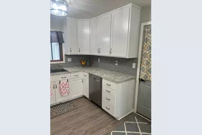 445 NE Rose Lane NE, Hutchinson, MN 55350 - Photo 8