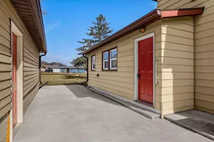 1240 Brown's Ln, Dakota, MN 55925 - Photo 4