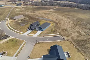 6701 Ridgewood Dr, Cannon Falls, MN 55009 - Photo 38