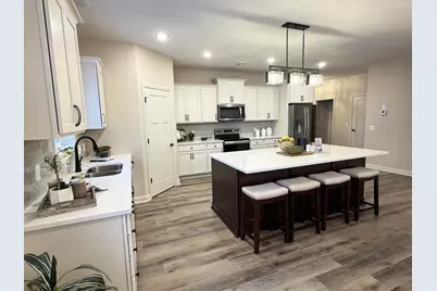 6701 Ridgeview Drive, Cannon Falls, MN 55009 - Photo 2