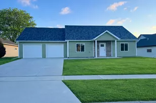 2164 Marvs Ln NE, Stewartville, MN 55976 - Photo 2