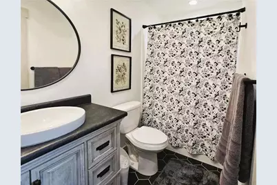 201 1/2 10th Avenue SE, Pipestone, MN 56164 - Photo 10