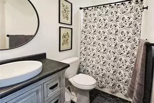 201 1/2 10th Ave SE, Pipestone, MN 56164 - Photo 10