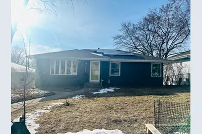 2611 Parkview Boulevard, Robbinsdale, MN 55422 - Photo 2
