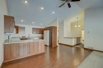 957 Fairchild Drive, River Falls, WI 54022 - Photo 4