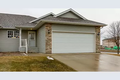 1447 10th Street N, New Ulm, MN 56073 - Photo 1