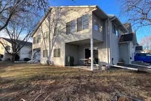 3721 Gershwin Ln N, Oakdale, MN 55128 - Photo 1