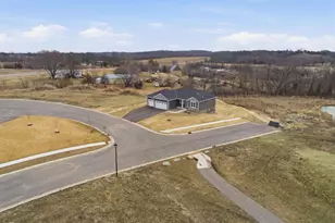 6839 Timberview Ct, Cannon Falls, MN 55009 - Photo 40