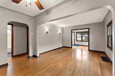 551 Pascal Street N, Saint Paul, MN 55104 - Photo 8