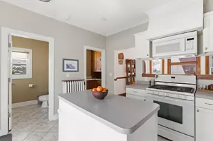 316 Bates Ave, Saint Paul, MN 55106 - Photo 10