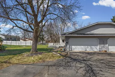 7517 Xerxes Avenue N, Brooklyn Park, MN 55444 - Photo 4