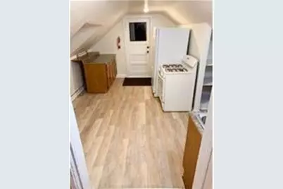 587 Bay Street, Saint Paul, MN 55102 - Photo 14