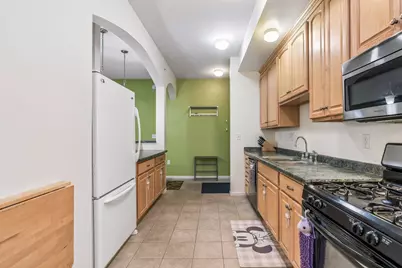 2040 Como Avenue #202, Saint Paul, MN 55108 - Photo 12