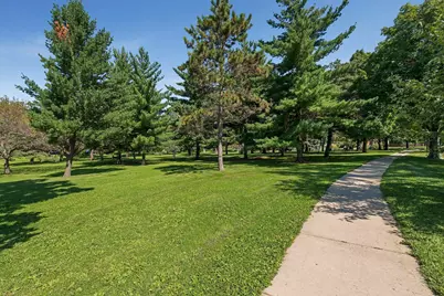 2040 Como Avenue #202, Saint Paul, MN 55108 - Photo 32