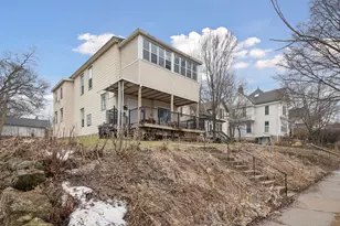 306 King St W, Saint Paul, MN 55107 - Photo 1