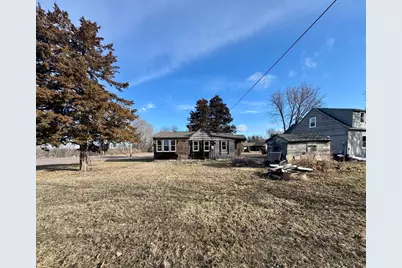 704 E Walnut Street, Redwood Falls, MN 56283 - Photo 1