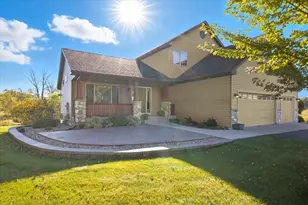 21331 Queen Ct NW, Elk River, MN 55330 - Photo 4