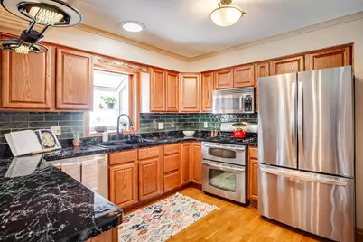 2722 Vale Crest Road, Crystal, MN 55422 - Photo 4