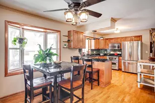 2722 Vale Crest Rd, Crystal, MN 55422 - Photo 8