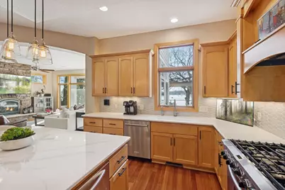 4743 Island View Drive, Mound, MN 55364 - Photo 10