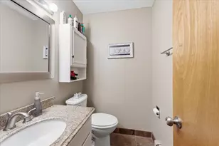 2720 Dale St N, Roseville, MN 55113 - Photo 12