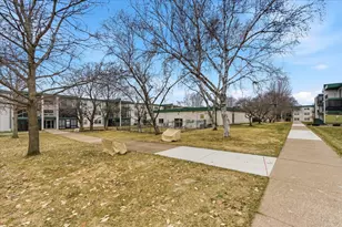 2720 Dale St N, Roseville, MN 55113 - Photo 14