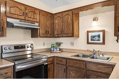 543 Clover Leaf Parkway NE, Blaine, MN 55434 - Photo 6