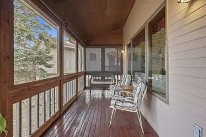 561 Deer Ridge Lane S, Maplewood, MN 55119 - Photo 12