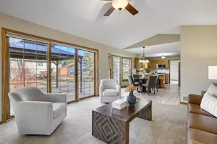 2910 Desoto St, Little Canada, MN 55117 - Photo 10