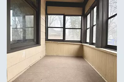 869 Lawson Avenue E, Saint Paul, MN 55106 - Photo 4