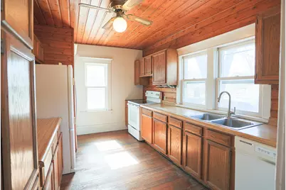 522 E Walnut Street, River Falls, WI 54022 - Photo 12