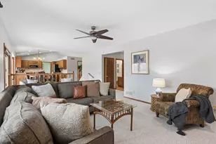 13610 59th Pl N, Plymouth, MN 55446 - Photo 6