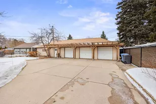 307 4th St NE, Minneapolis, MN 55413 - Photo 6