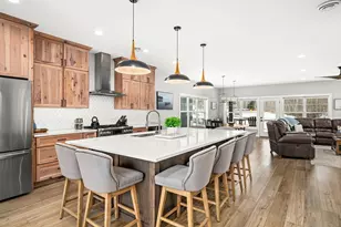 121 Kayak View Ct, Duluth, MN 55808 - Photo 4