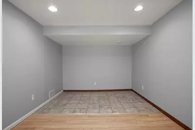 700 Edgar Avenue, Saint Paul, MN 55117 - Photo 36