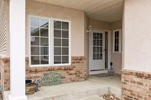 17871 Glasgow Way, Lakeville, MN 55044 - Photo 2