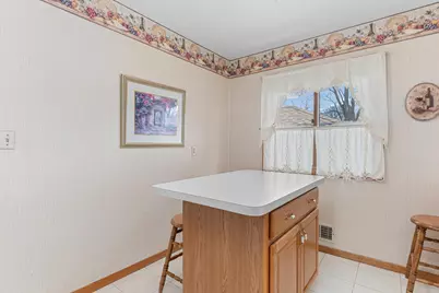 6571 3rd Street Court N, Oakdale, MN 55128 - Photo 8