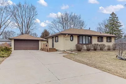 6571 3rd Street Court N, Oakdale, MN 55128 - Photo 1