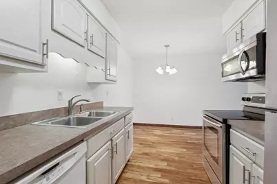 4575 W 80th Street Circle #123, Bloomington, MN 55437 - Photo 8