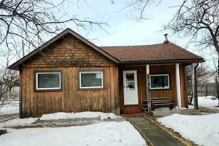 116 12th St W, International Falls, MN 56649 - Photo 2