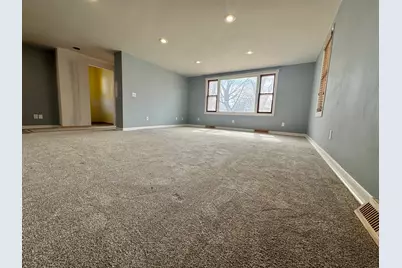 616 W Redwood Street, Marshall, MN 56258 - Photo 4