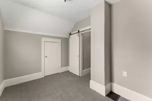 1467 Charles Ave, Saint Paul, MN 55104 - Photo 12