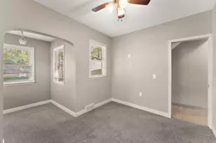 1467 Charles Ave, Saint Paul, MN 55104 - Photo 18