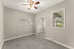 1467 Charles Ave, Saint Paul, MN 55104 - Photo 16