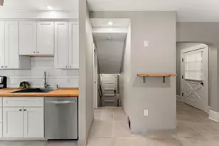 1467 Charles Ave, Saint Paul, MN 55104 - Photo 6