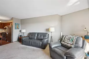 26 10th Street W, Saint Paul, MN 55102 - Photo 8