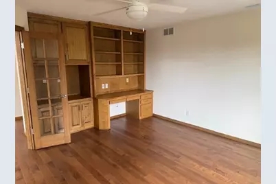 303 Sunflower Court, Vadnais Heights, MN 55127 - Photo 8