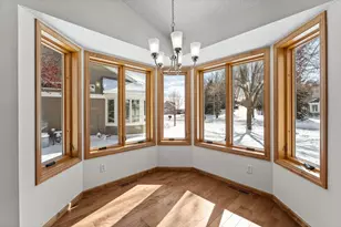 303 Sunflower Ct, Vadnais Heights, MN 55127 - Photo 20