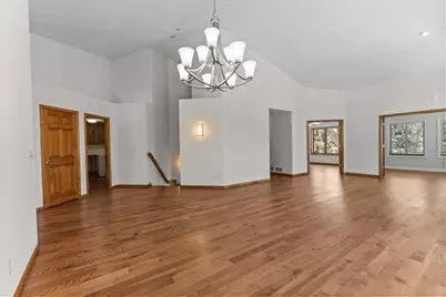 303 Sunflower Court, Vadnais Heights, MN 55127 - Photo 12