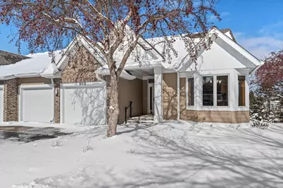 303 Sunflower Court, Vadnais Heights, MN 55127 - Photo 4